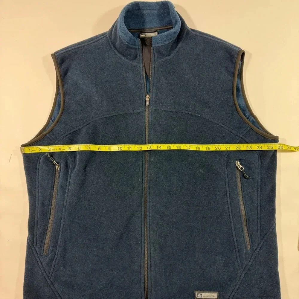 REI mens classic